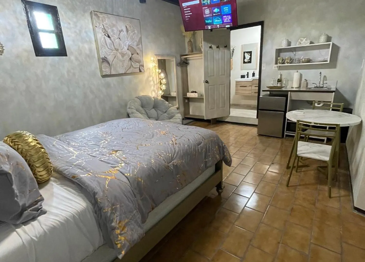 The Suites & Vintage Apartment At Casa Of Essence In Heart Of Old San Juan